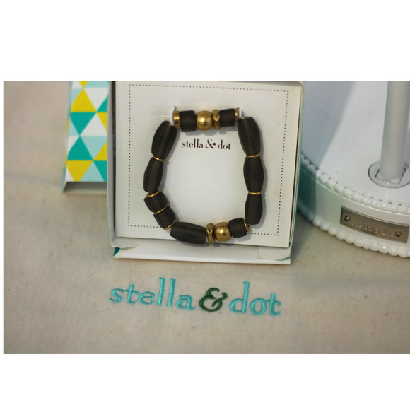 NIB Stella & Dot Brix Stretch Bracelet Gray Gold - Picture 2 of 5